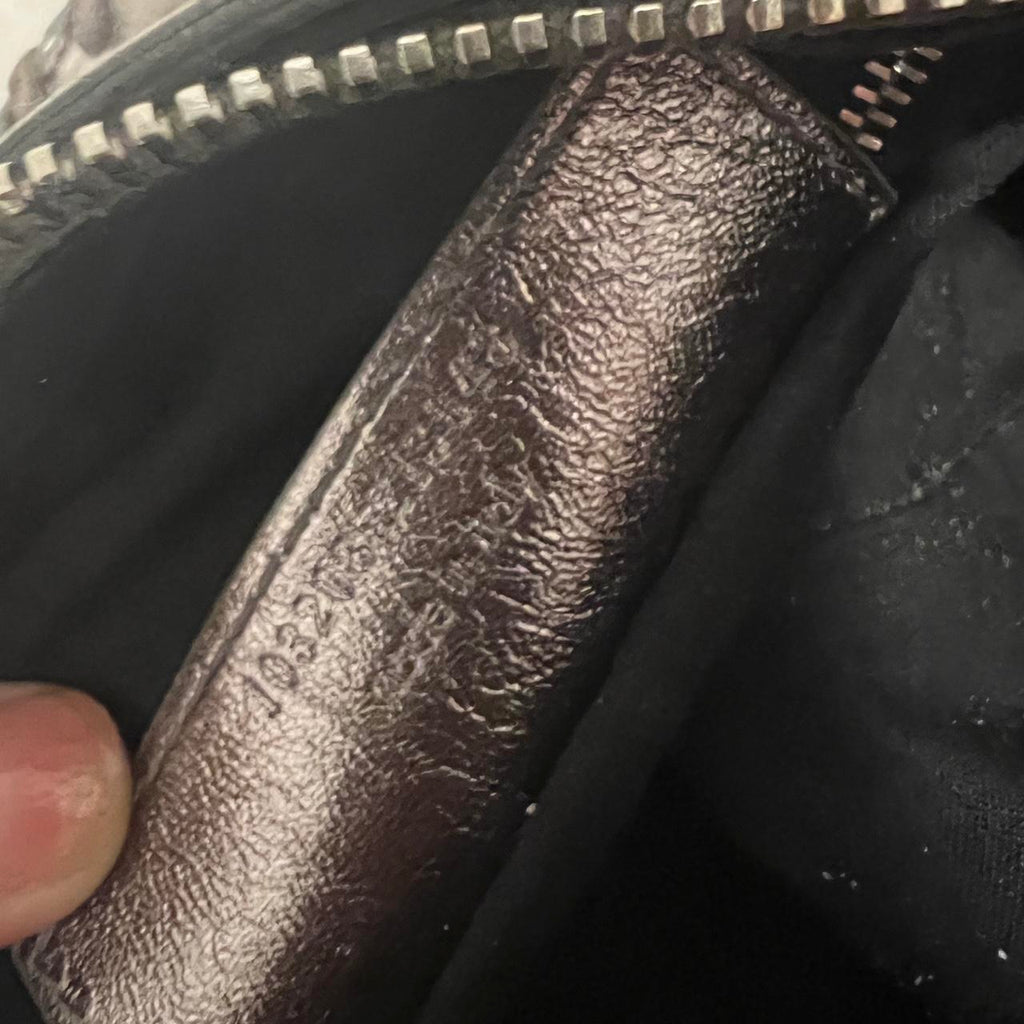 PreOwned RARE BALENCIAGA METALLIC SILVER CITY BAG