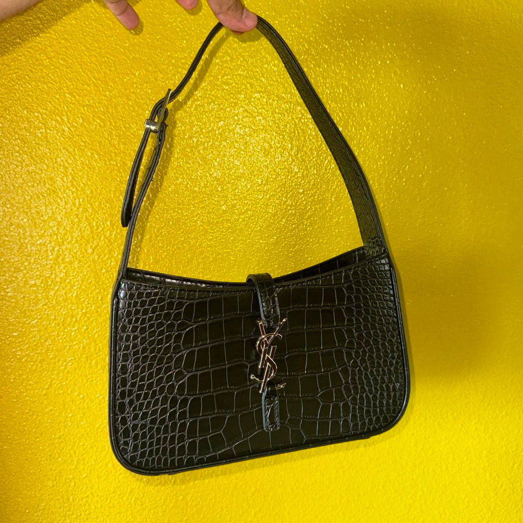 PreOwned Black crocodile leather bag with silver hardware