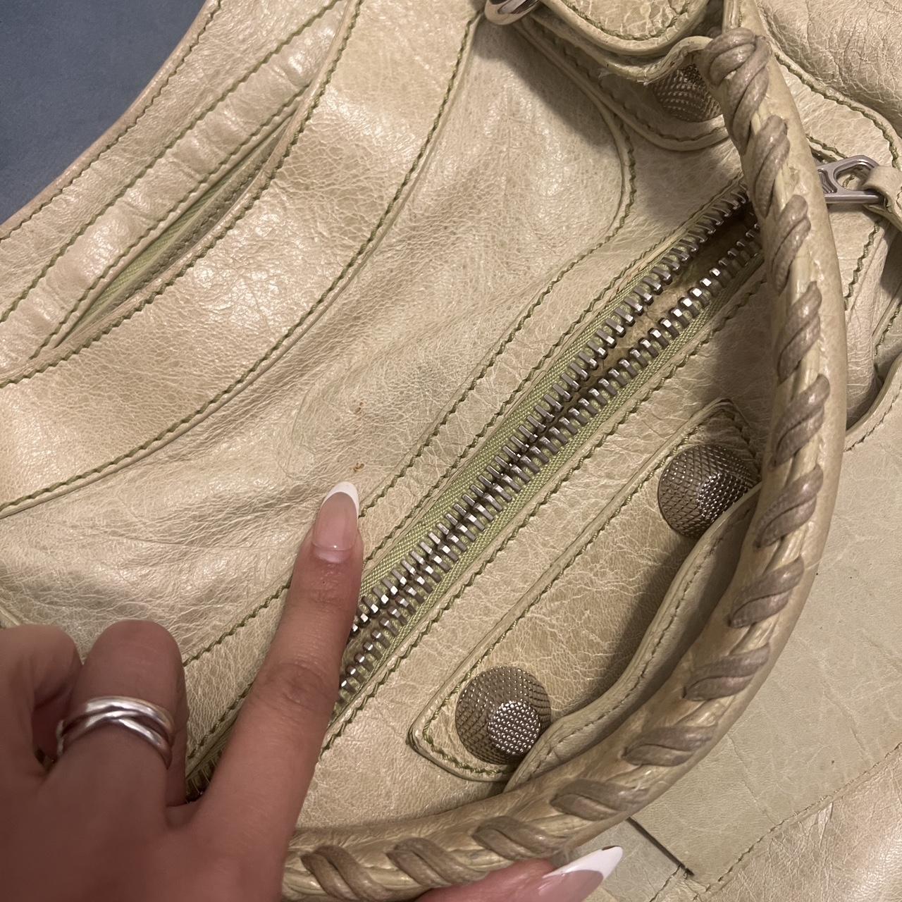 PreOwned BALENCIAGA CITY BAG YELLOW