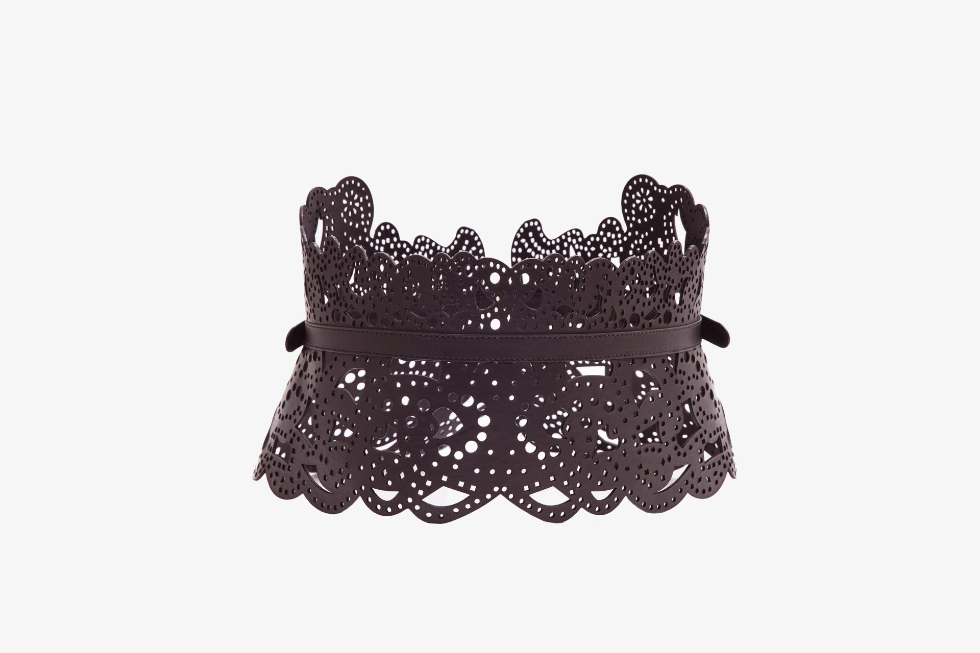 PERFORATED LEATHER BELT