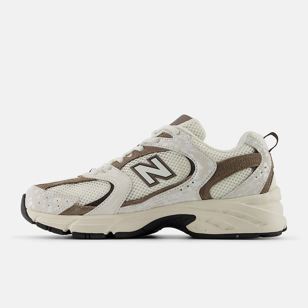 New Balance Unisex 530 Speckled Trainers | White / Brown